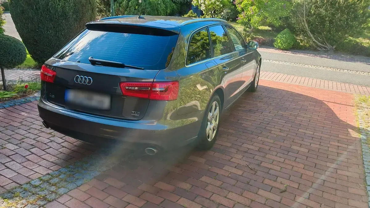 Gebraucht Audi A6 Ambiente 204 PS (150 kW) 2014 Grau Kombi
