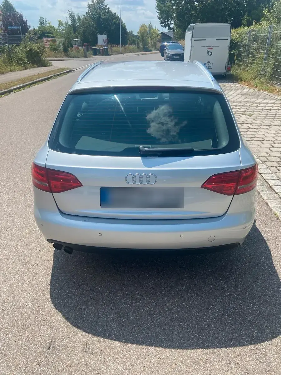 Gebraucht Audi A4 Ambiente 160 PS (117 kW) 2008 Silber Limousine