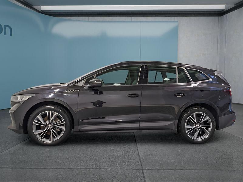 Schwarz Gebraucht 2025 Skoda Enyaq iV Loft SUV | 37.949 € (Guter Preis) - Bild 1/4