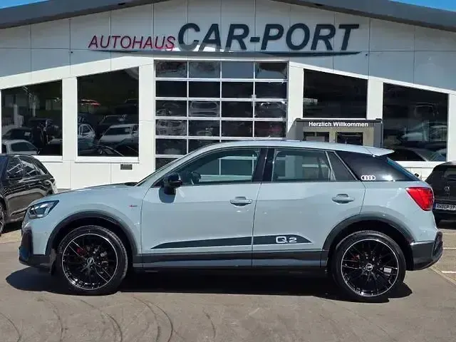 Gebraucht Audi Q2 Edition .1 150 PS (110 kW) 2022 Grau SUV
