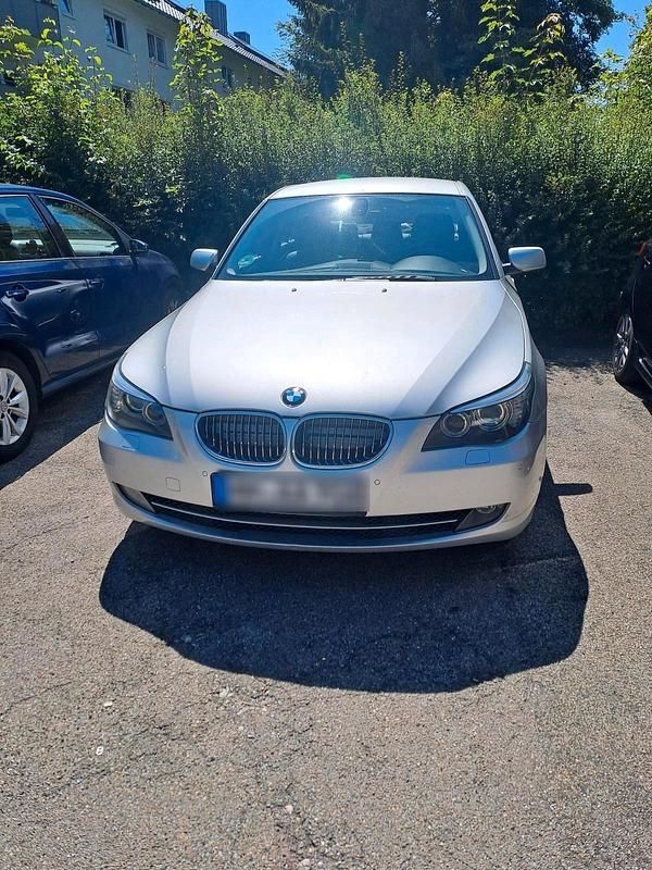 Silber Gebraucht 2008 BMW 530 Limousine | 6.000 € (Guter Preis) - Bild 1/4