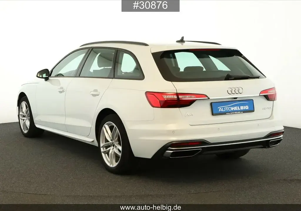 Second-hand Audi A4 Advanced 204 CP (150 kW) 2022 Alb Break