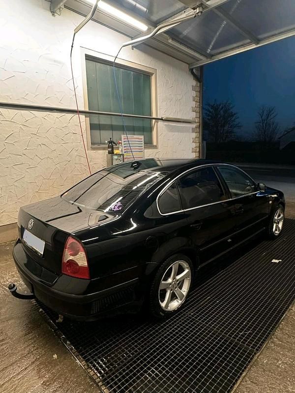 Gebraucht VW Passat 110 PS (80 kW) 2001 Schwarz Limousine