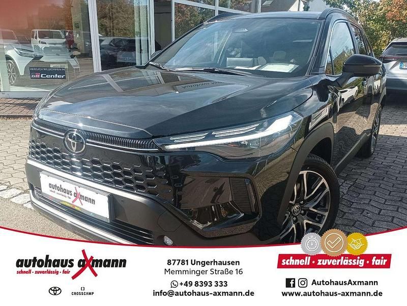 Black mica Neu 2025 Toyota Corolla Cross SUV | 40.522 € (Fairer Preis) - Bild 1/4