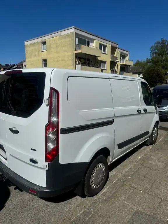 Usado Ford Transit Custom 125 HP (91 kW) 2012 Branco Sedan