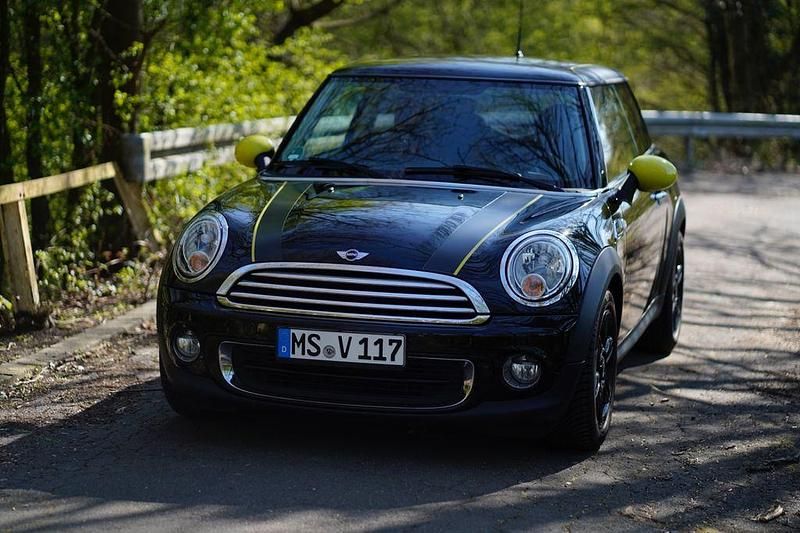 Schwarz Gebraucht 2013 Mini ONE Kleinwagen | 6.900 € (Etwas zu teuer) - Bild 1/4