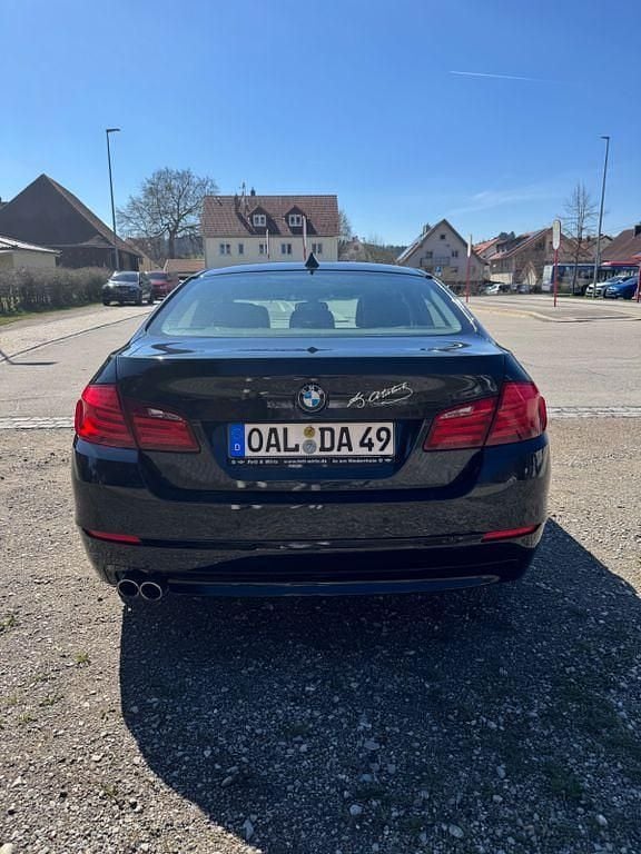 Second-hand BMW 525 218 CP (160 kW) 2013 Negru Berlinǎ