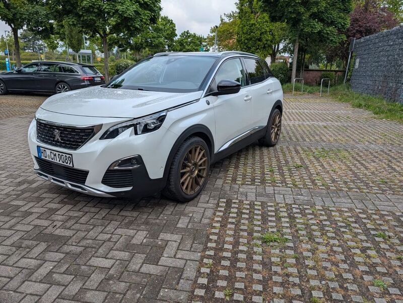 Weiß Gebraucht 2018 Peugeot 3008 Crossway SUV | 18.300 € (Guter Preis) - Bild 1/4