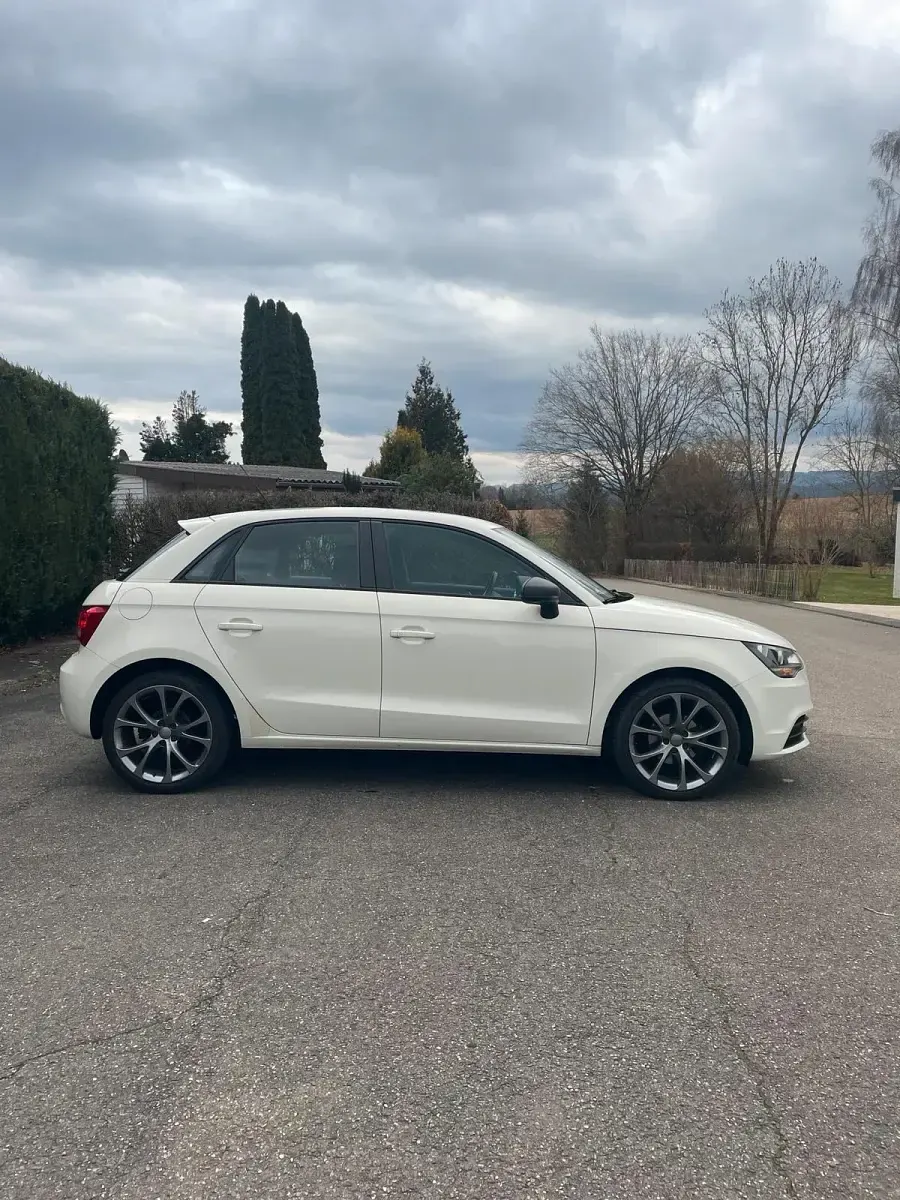 Usata Audi A1 86 CV (63 kW) 2014 Bianco Utilitaria