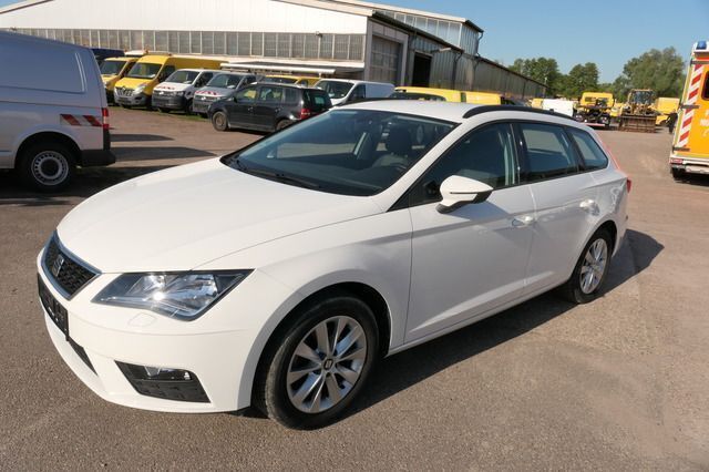 Weiss Gebraucht 2019 Seat Leon ST Kombi | 12.400 € (Superpreis) - Bild 1/4