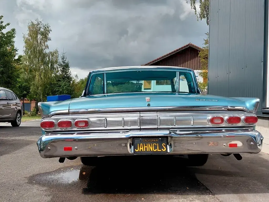 Gebraucht Ford V8 300 PS (220 kW) 1964 Blau Limousine