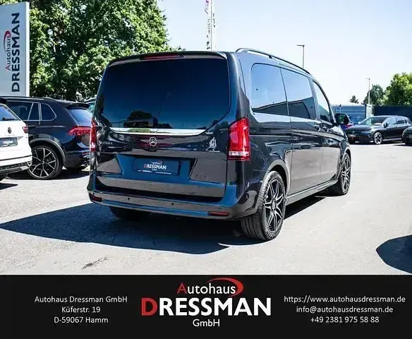 Gebraucht Mercedes V250 AMG 190 PS (139 kW) 2022 Grau Van / Kleinbus