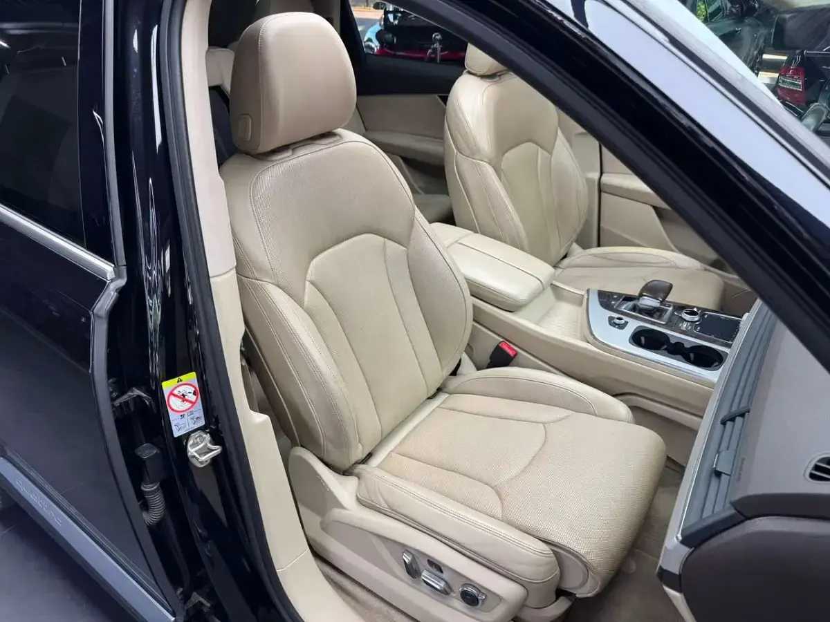 Gebraucht Audi Q7 Ambiente 211 PS (155 kW) 2017 Schwarz SUV
