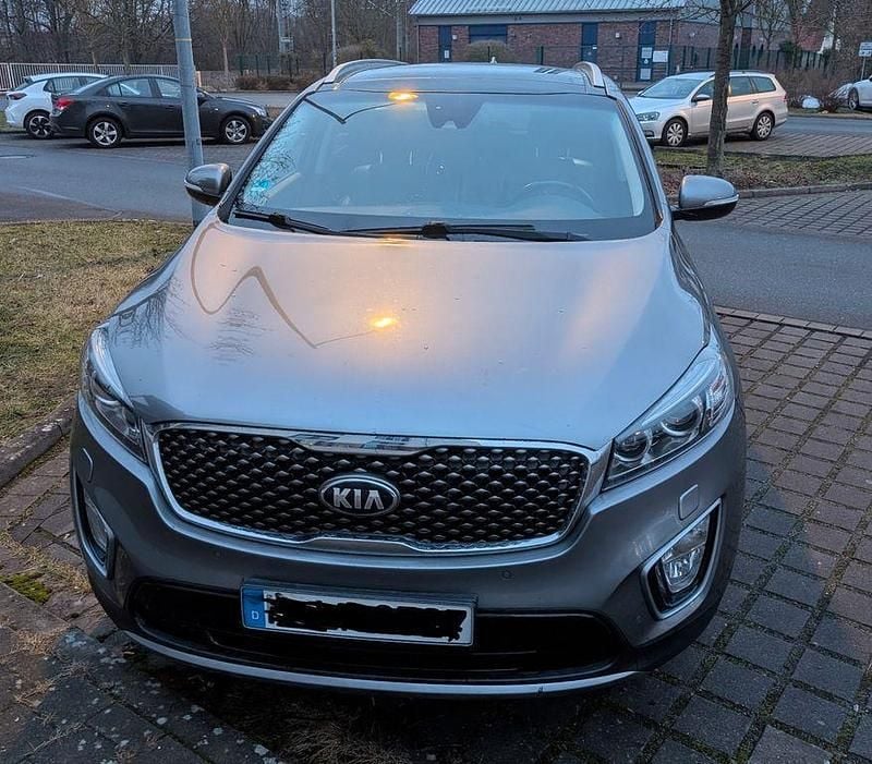 Gebraucht Kia Sorento Spirit 200 PS (147 kW) 2015 Grau SUV