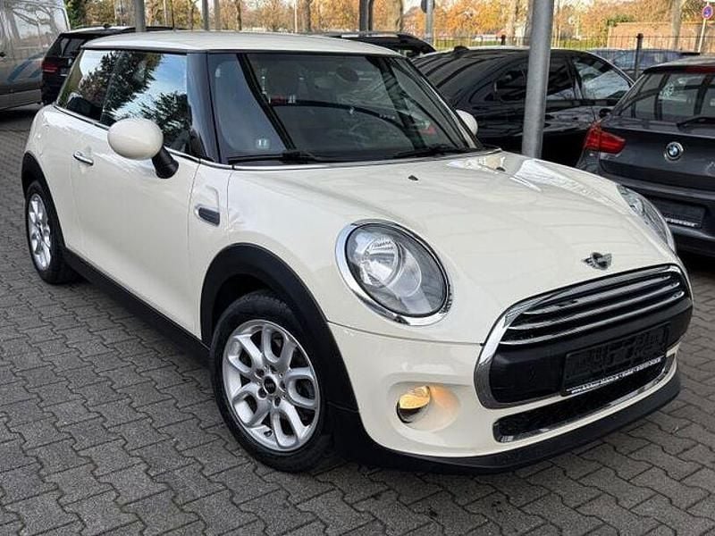 Weiß Gebraucht 2017 Mini ONE Kleinwagen | 9.990 € (Guter Preis) - Bild 1/4