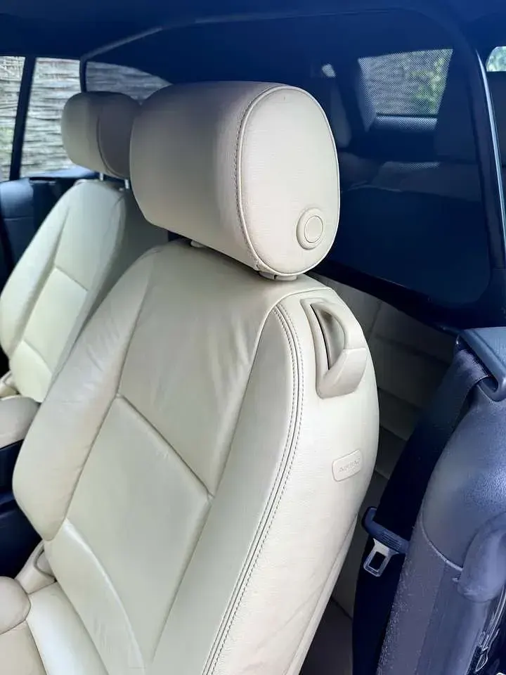 Gebraucht Audi Cabriolet 160 PS (117 kW) 2010 Schwarz Cabrio