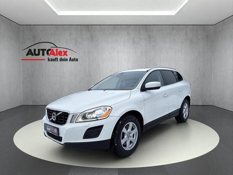 Gebraucht Volvo XC60 163 PS (119 kW) 2012 Weiß SUV