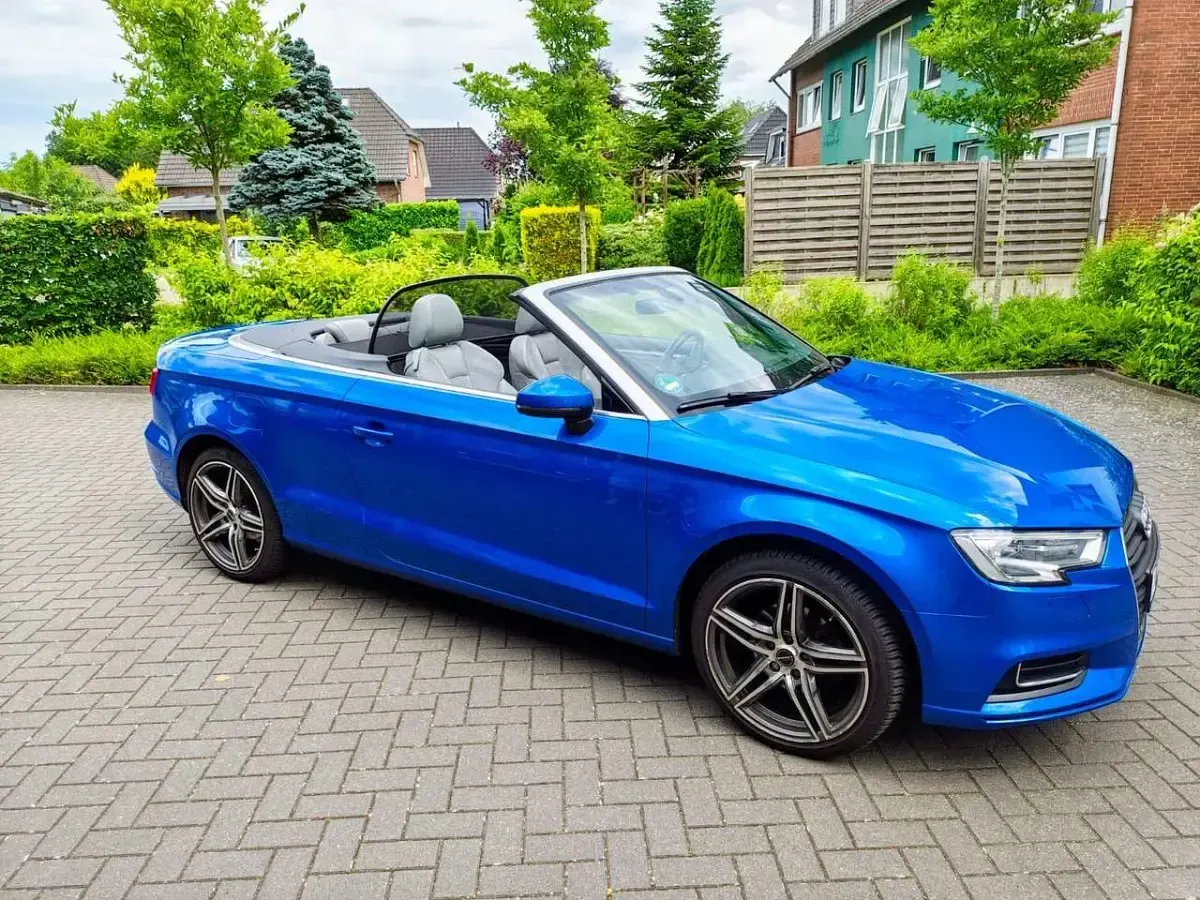 Gebraucht Audi A3 Cabriolet Design 150 PS (110 kW) 2018 Blau Cabrio
