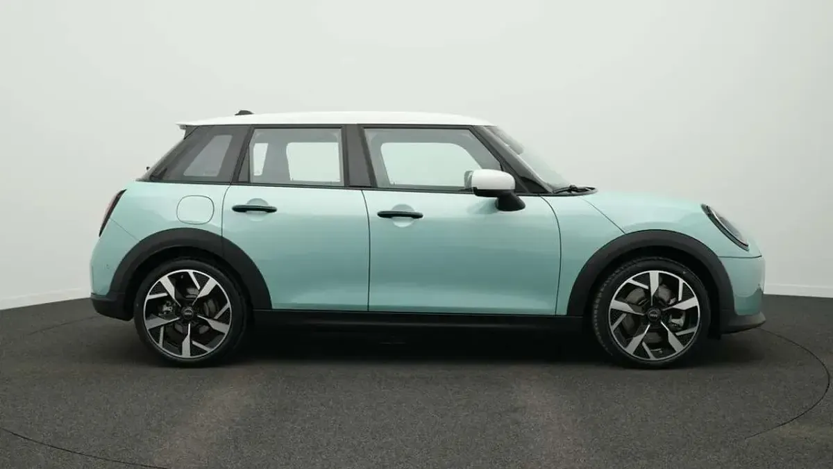 Gebraucht Mini Cooper S Classic 204 PS (150 kW) 2025 Grün Kleinwagen