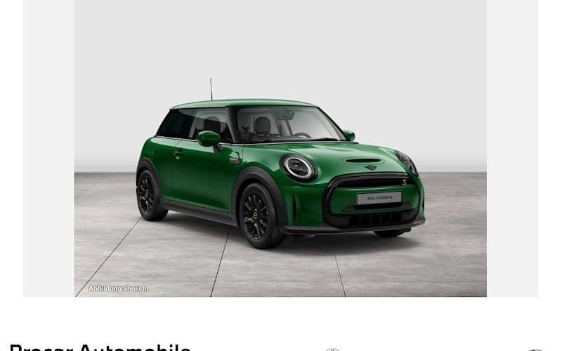Grün Gebraucht 2022 Mini Cooper Essential Kleinwagen | 18.990 € (Fairer Preis) - Bild 1/4