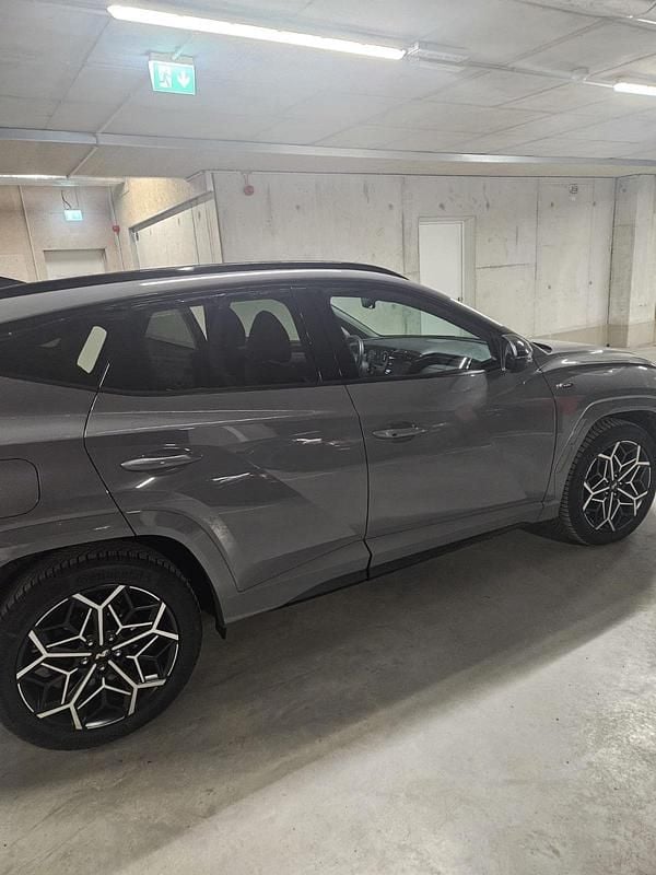 Grau Gebraucht 2021 Hyundai Tucson N Line SUV | 26.300 € (Fairer Preis) - Bild 1/4