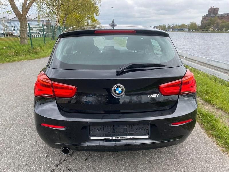 Second-hand BMW 116 109 CP (80 kW) 2015 Negru Hatchback
