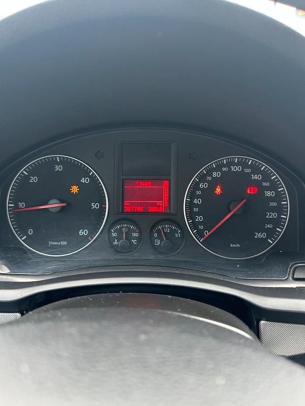 Gebraucht VW Jetta 105 PS (77 kW) 2006 Limousine