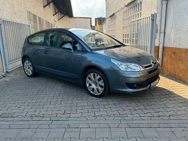 Lackierung eisengrau/metallic Gebraucht 2006 Citroën C4 VTR Sport Coupé | 5.999 € (Teuer) - Bild 1/4