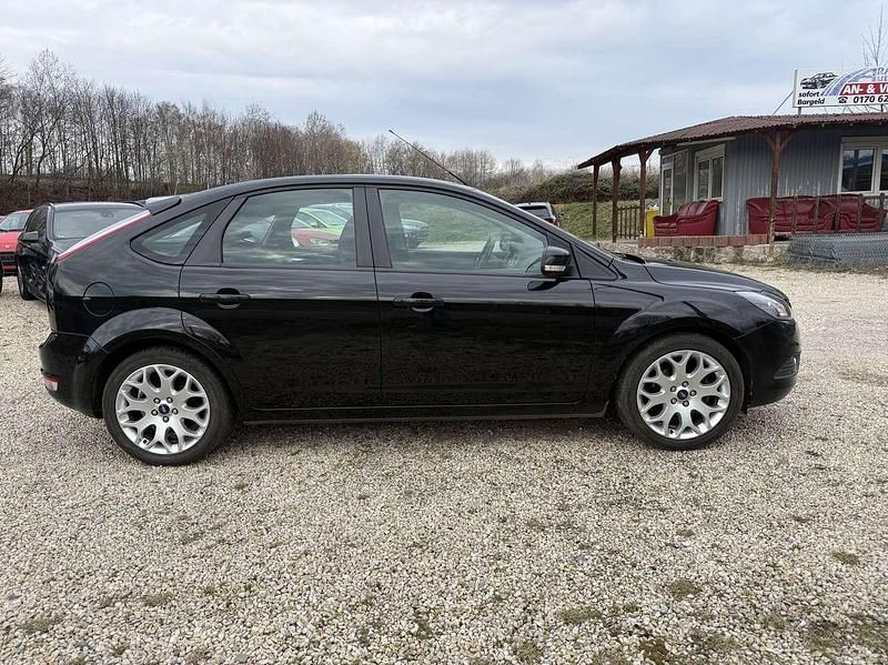 Gebraucht Ford Focus 116 PS (85 kW) 2009 Schwarz Limousine