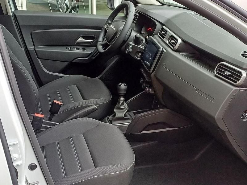 Second-hand Dacia Duster Expression 101 CP (74 kW) 2024 Alb SUV