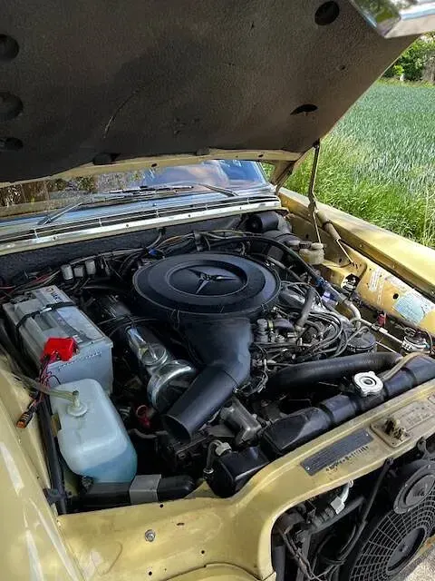 Gebraucht Mercedes 280 195 PS (143 kW) 1973 Gelb Limousine