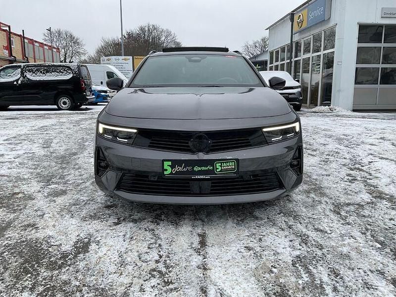 Gebraucht Opel Astra Ultimate 131 PS (96 kW) 2024 Grau/typ aussenverkleidung met Kombi