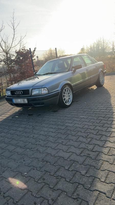 Gebraucht Audi 80 101 PS (74 kW) 1994 Grau Limousine