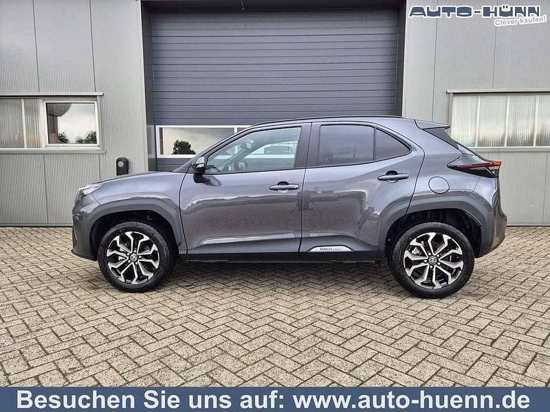 Marlingrau metallic Neu 2025 Toyota Yaris Cross SUV | 27.490 € (Superpreis) - Bild 1/4