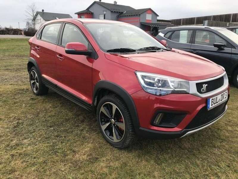 Gebraucht DR DR3 98 PS (72 kW) 2019 Rot SUV
