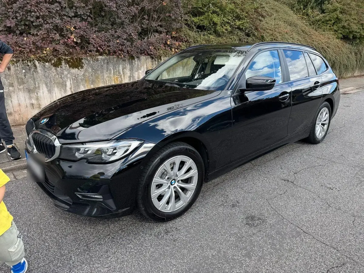 Gebraucht BMW 318 150 PS (110 kW) 2022 Schwarz Kombi
