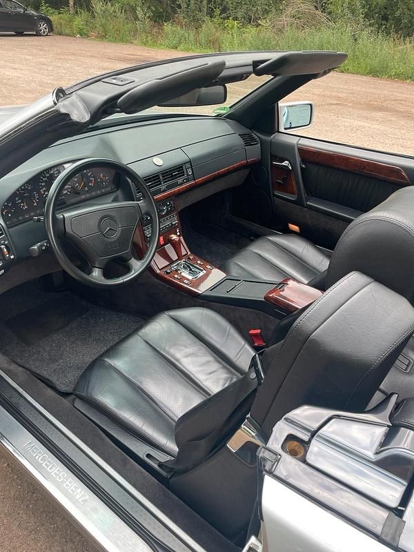Gebraucht Mercedes SL300 213 PS (156 kW) 1993 Silber Cabrio