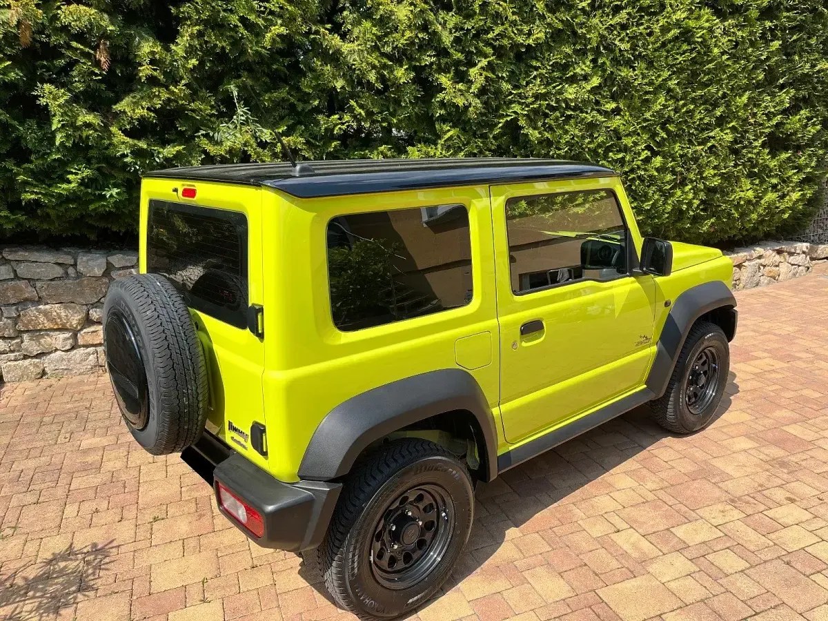 Gebraucht Suzuki Jimny 102 PS (75 kW) 2023 Grün SUV