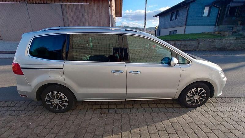 Gebraucht VW Sharan Life 177 PS (130 kW) 2014 Silber Van / Kleinbus