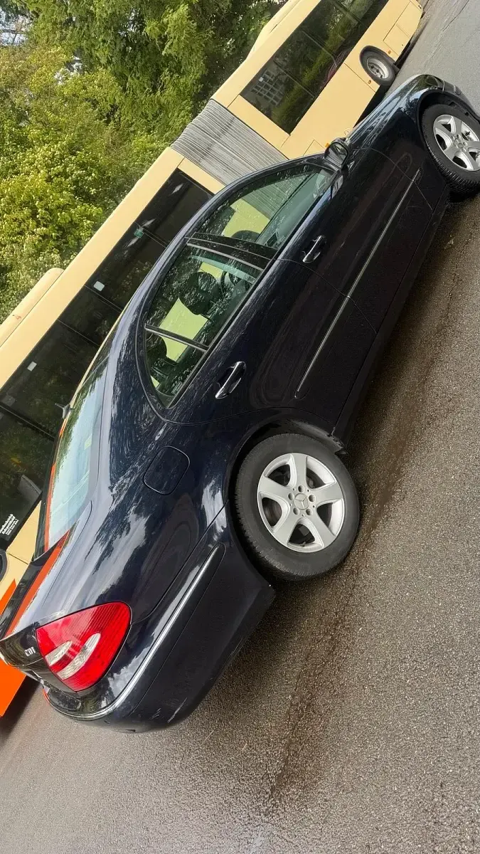 Brugt Mercedes E200 122 HK (89 kW) 2006 Blå Sedan