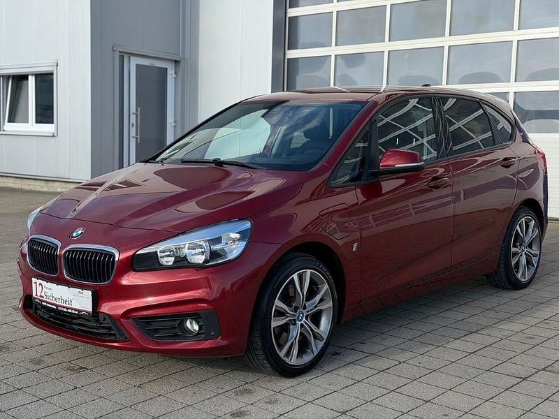 Gebraucht BMW 225 Active Tourer Advantage 224 PS (164 kW) 2017 Rot Van / Kleinbus