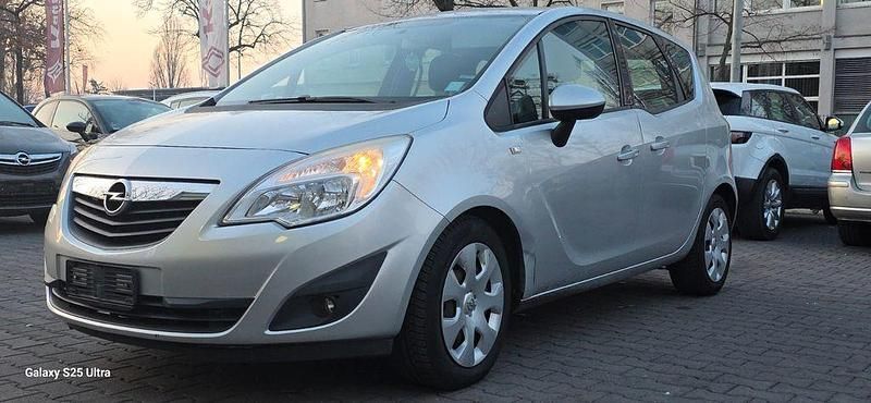 Gebraucht Opel Meriva Edition 75 PS (55 kW) 2010 Silber Van / Kleinbus