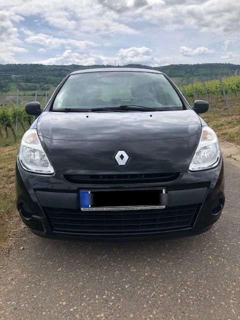 Schwarz Gebraucht 2012 Renault Clio IV Limousine | 4.500 € - Bild 1/4