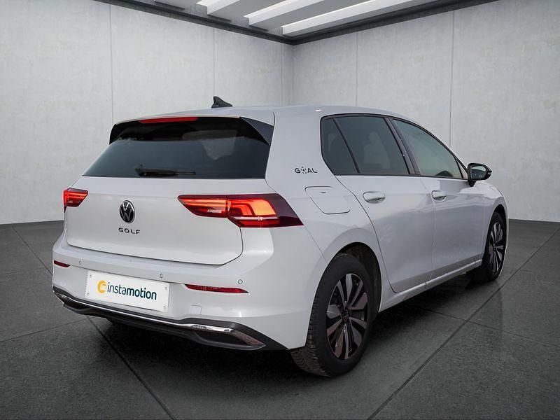 Gebraucht VW Golf VIII 150 PS (110 kW) 2025 Weiß Kleinwagen