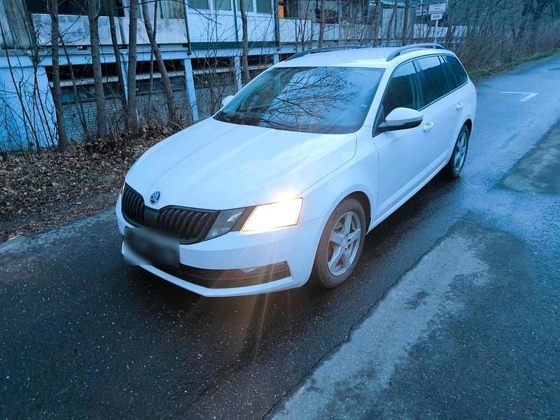 Gebraucht Skoda Octavia 105 PS (77 kW) 2018 Kombi