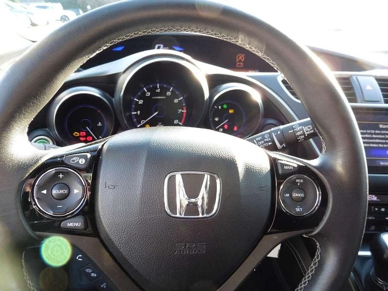 Gebraucht Honda Civic 141 PS (103 kW) 2017 Lunar silver m. Kombi