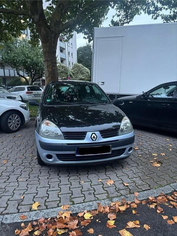 Schwarz Gebraucht 2004 Renault Clio II Kleinwagen | 650 € (Superpreis) - Bild 1/4