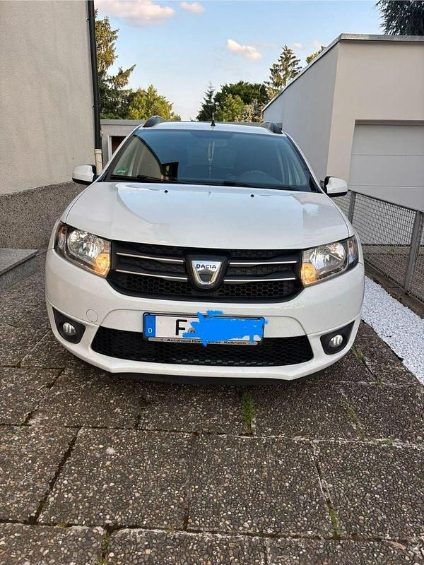 Schwarz Gebraucht 2016 Dacia Logan MCV Comfort Kombi | 4.000 € (Fairer Preis) - Bild 1/4