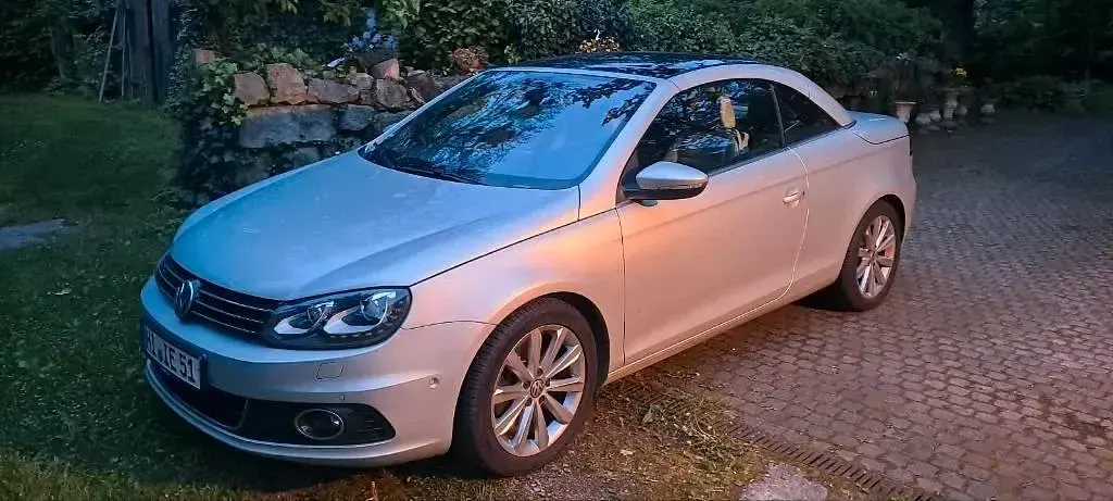 Gebraucht VW Eos 140 PS (102 kW) 2011 Silber Cabrio