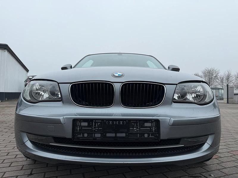Gebraucht BMW 118 143 PS (105 kW) 2010 Andere farben Kleinwagen